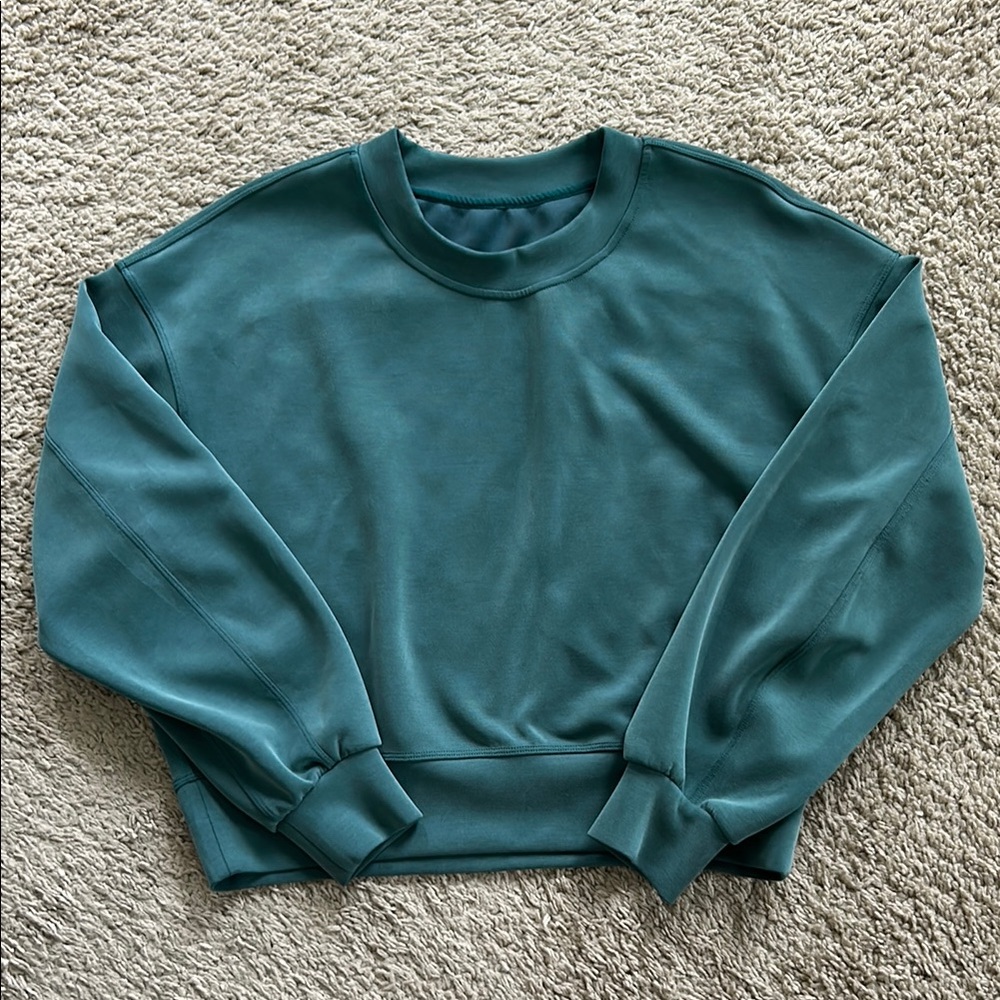Lululemon Softstreme sweatshirt